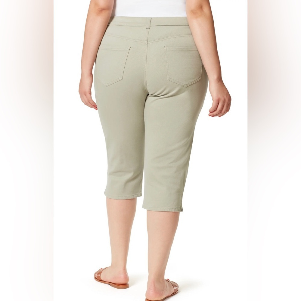 Gloria Vanderbilt Olive Green Capri Pants - Picture 2 of 13
